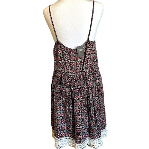 Abercrombie & Fitch Women's Large Floral Romper NWT - Picture 2 of 8